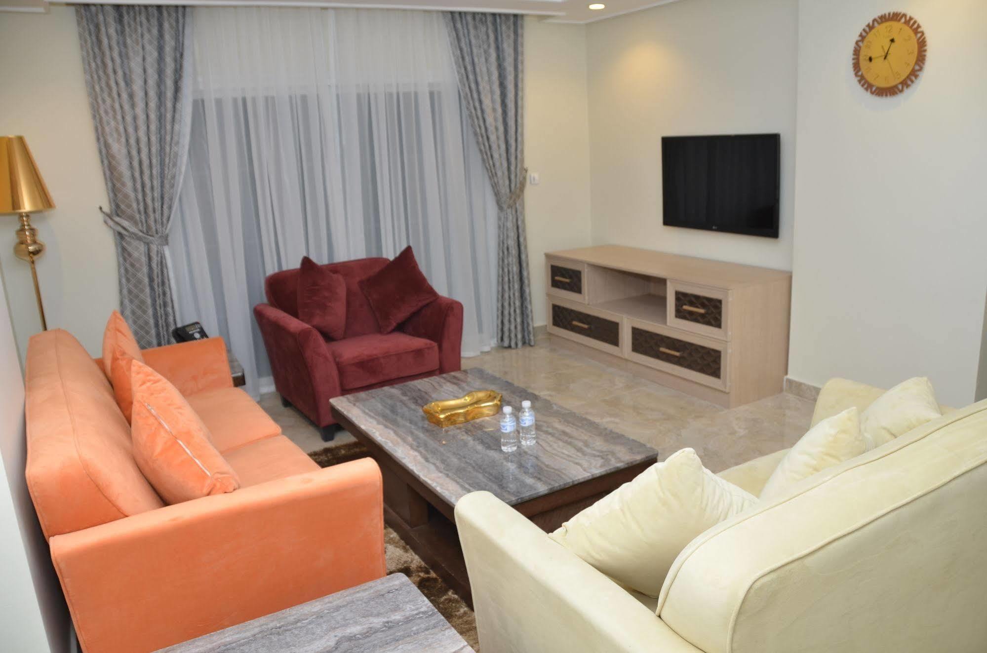 Adams Hotel Kuwait City Exterior foto