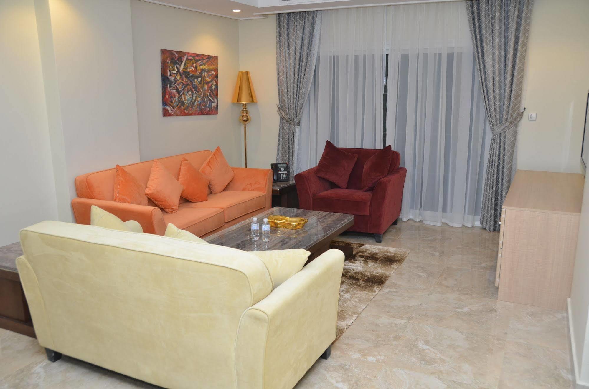 Adams Hotel Kuwait City Exterior foto