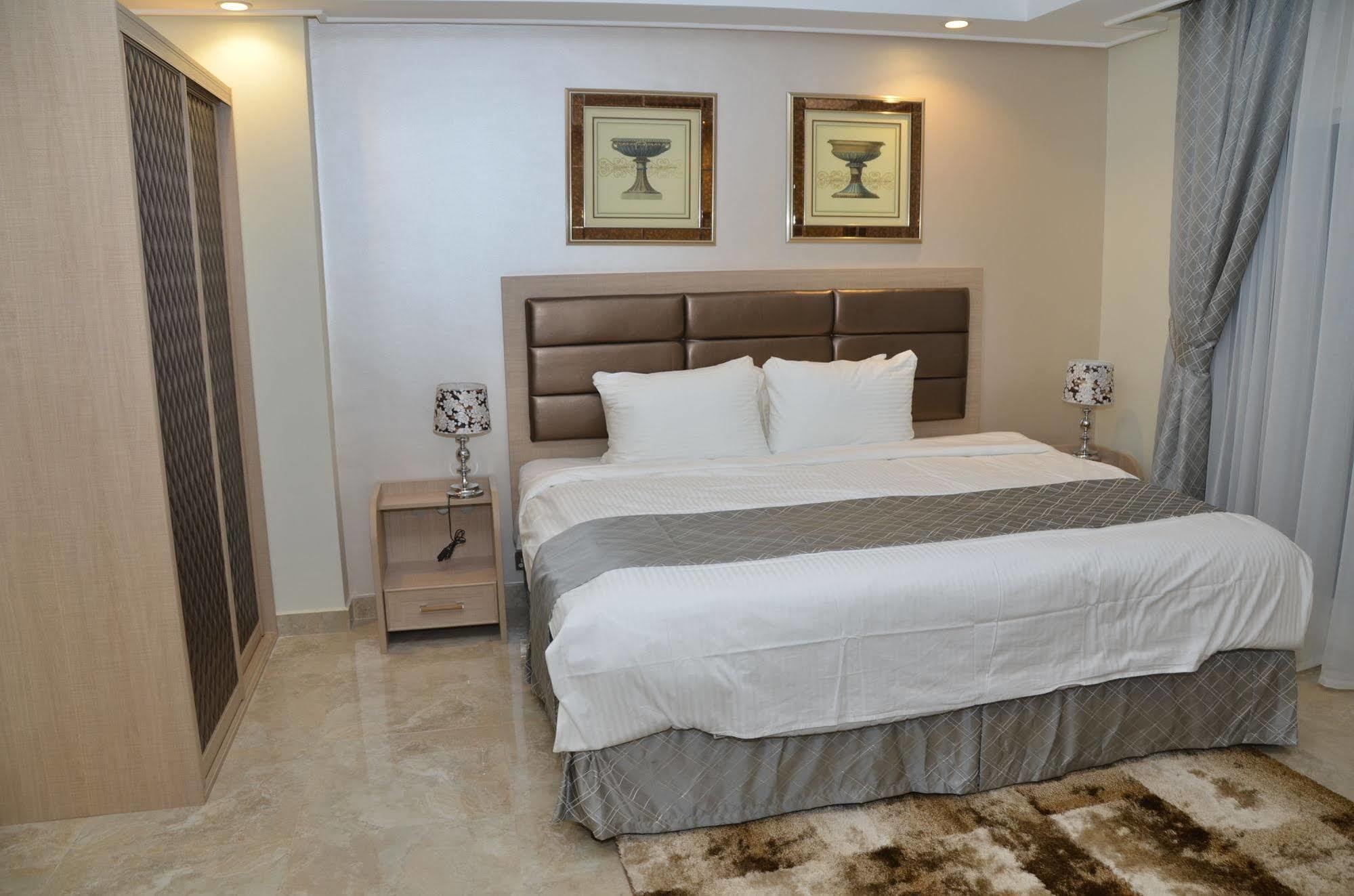 Adams Hotel Kuwait City Exterior foto